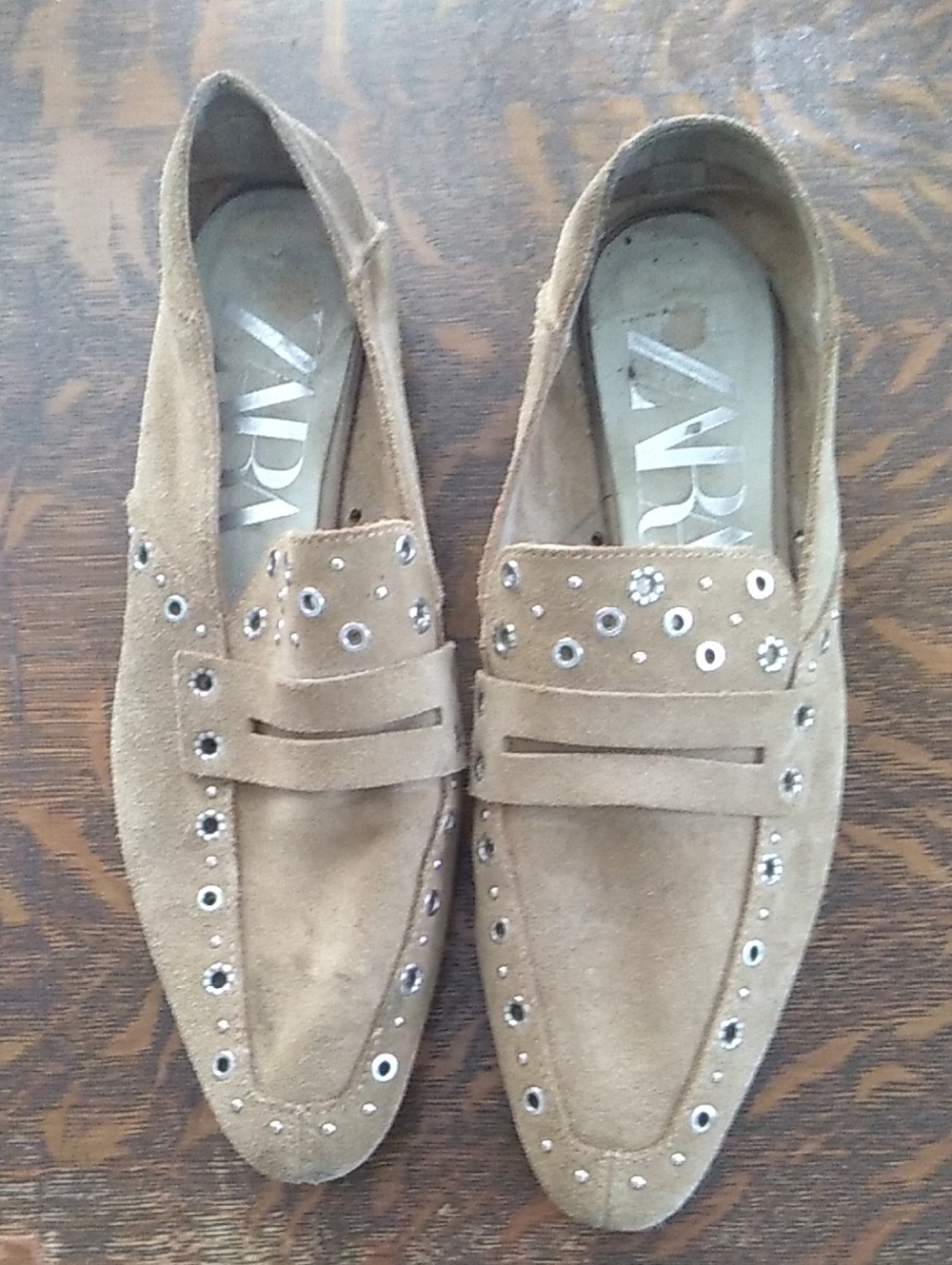 Zara  Suede Slip-On Loafers with Grommets  39